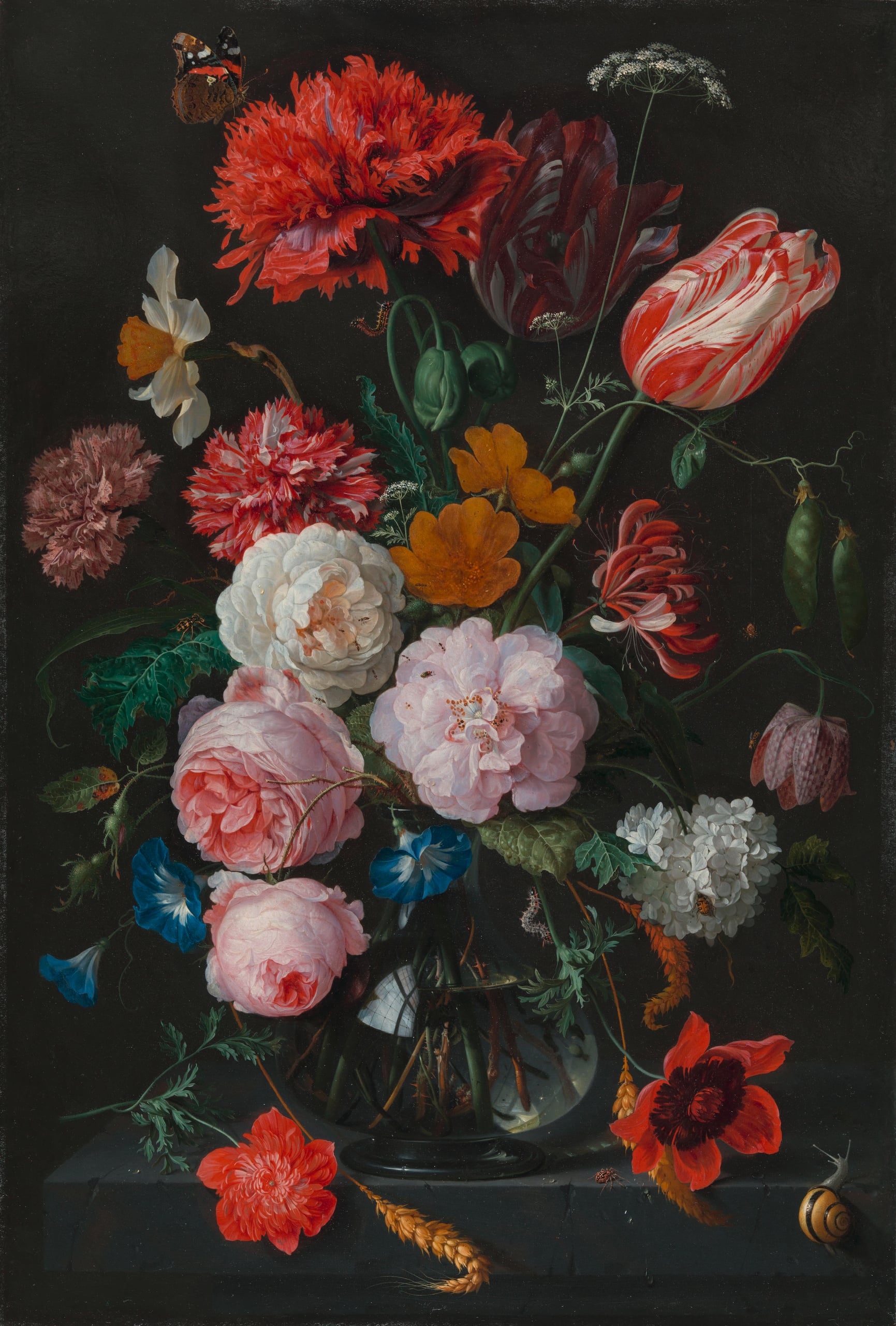 Stilleven met bloemen in een glazen vaas (De Heem) aan de muur in een interieur